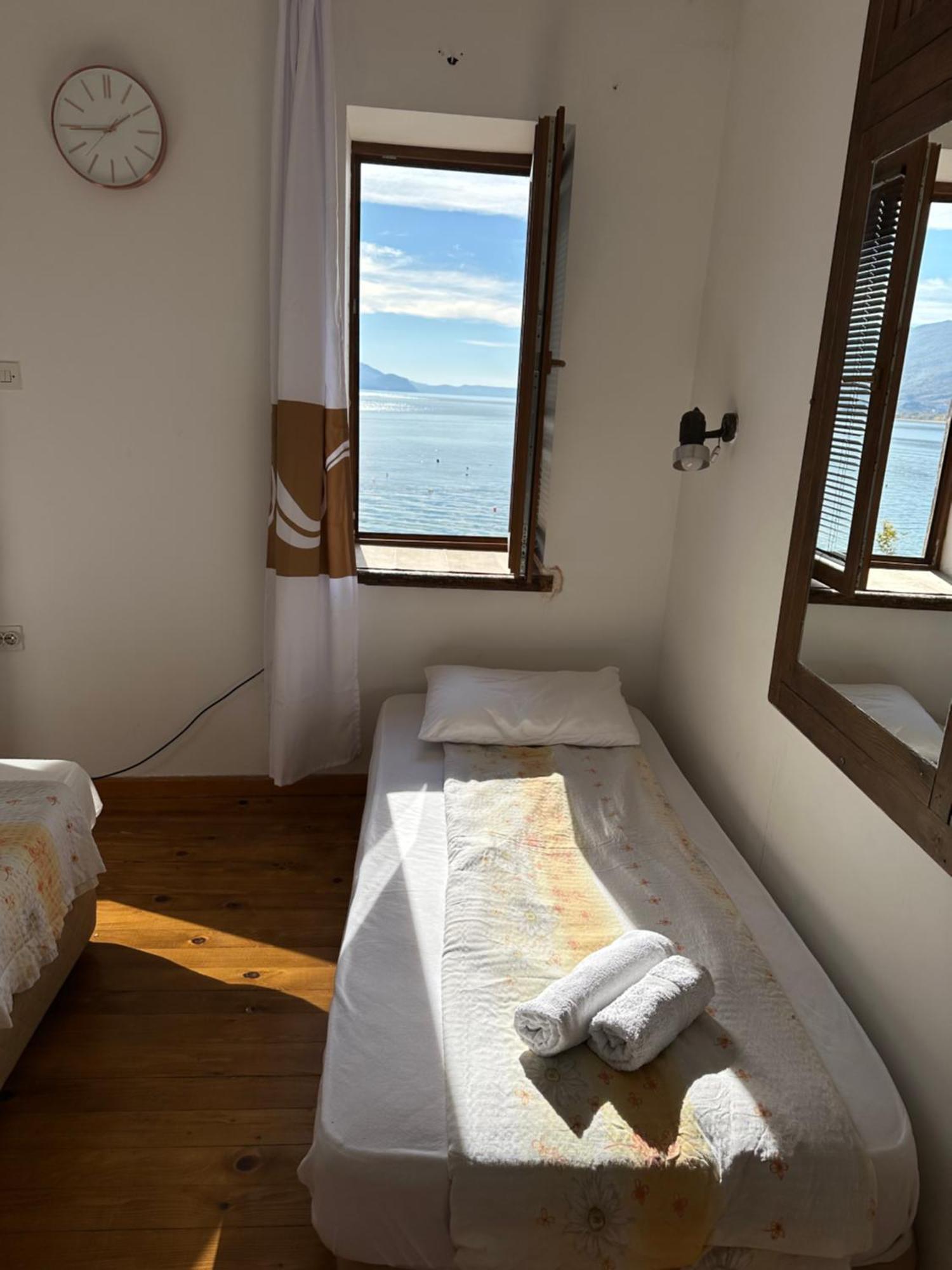 Savin Apartment Ohrid Bagian luar foto